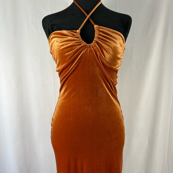 Orange,Rust velvet, halter, midi dress, large
NWT - Picture 4 of 9
